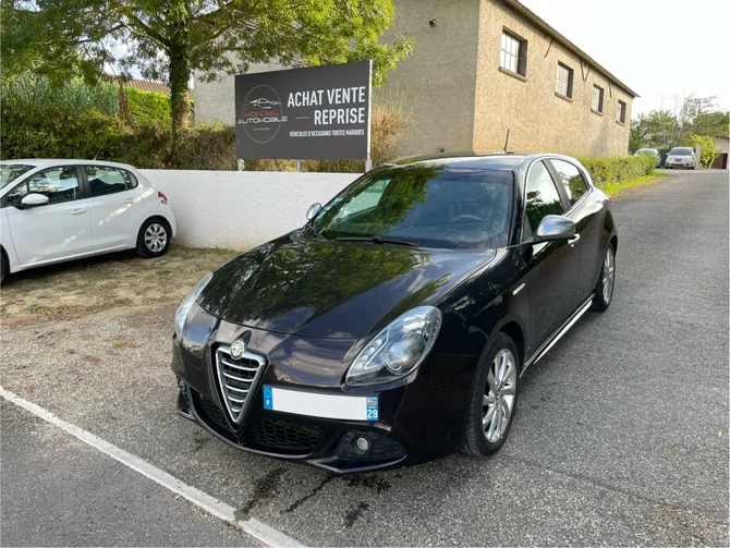 Alfa-Romeo Giulietta 1.6 JTDm 105ch S&S Distinctive Business