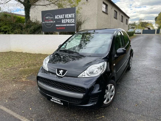PEUGEOT 107 1.0 TRENDY