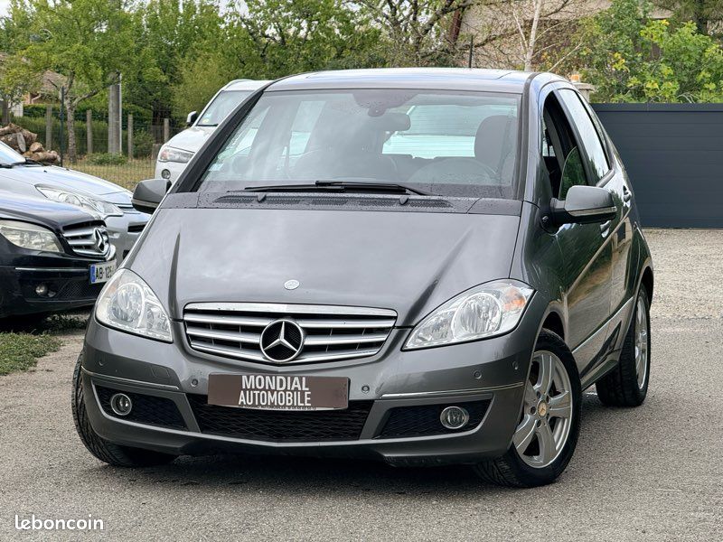 MERCEDES CLASSE A180 D